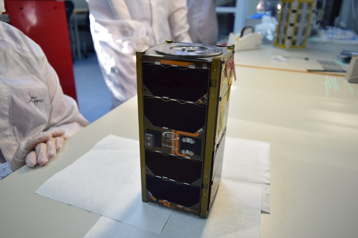 PW-Sat2 po ostatnich testach. Fot. PW-Sat2/Studenckie Koło Astronautyczne